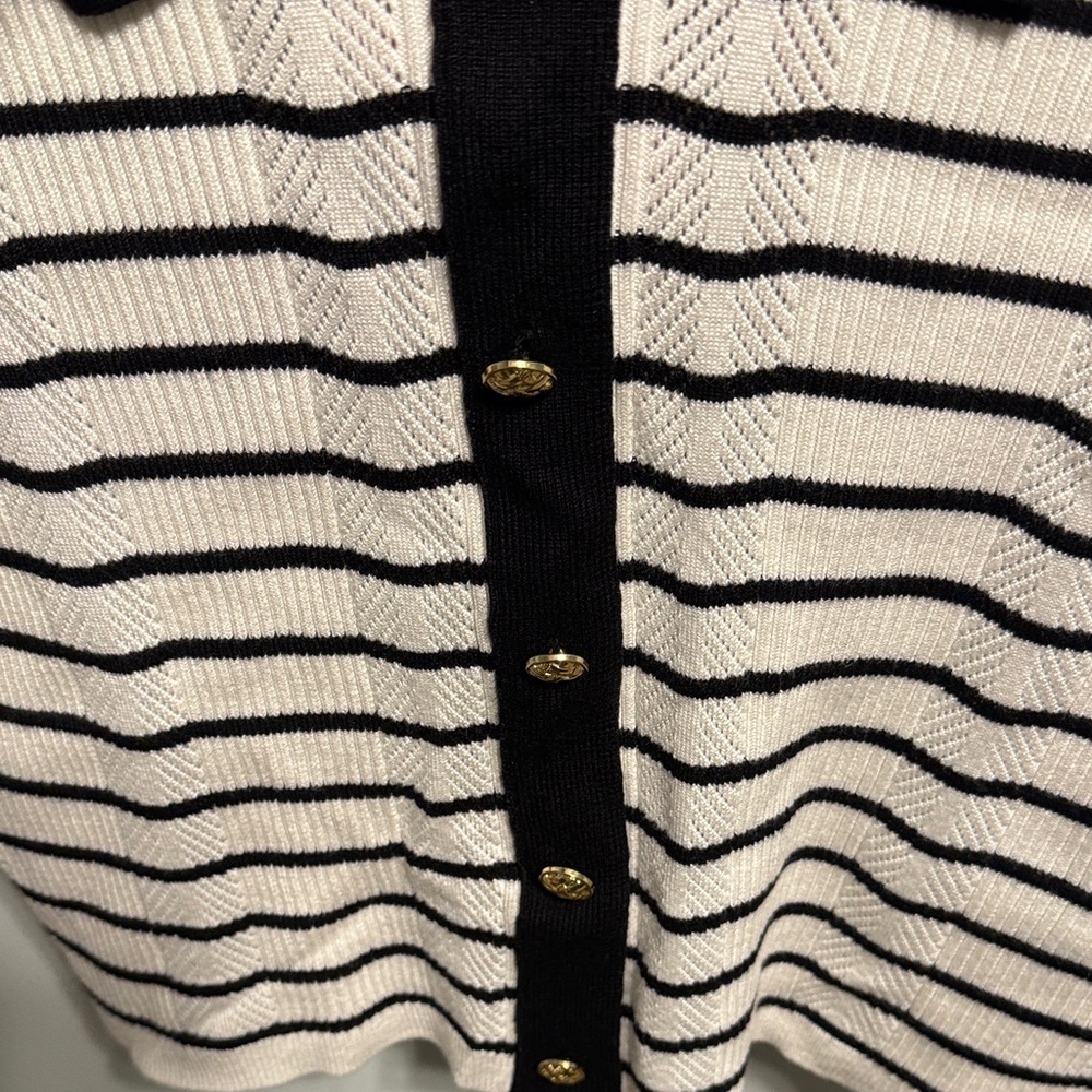 Knit black and white sweater - Picture 4 of 5